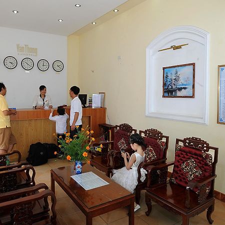 Van Thong Hotel Hai Phong Buitenkant foto